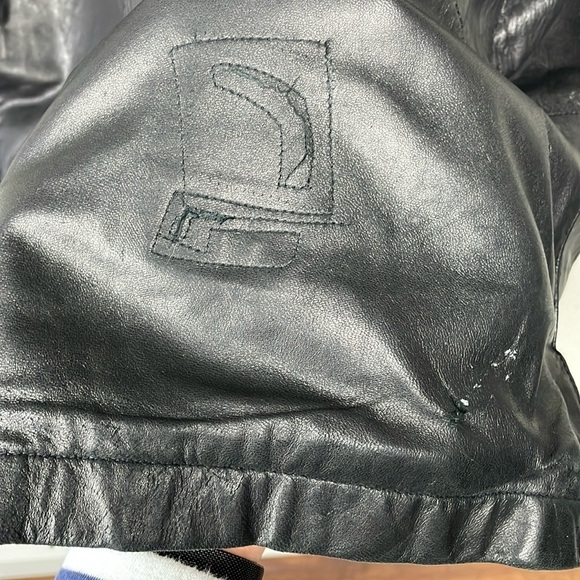 Kenneth Cole Black Leather Full Zip Bomber Jacket Zip Pockets Sz L - Picture 15 of 16